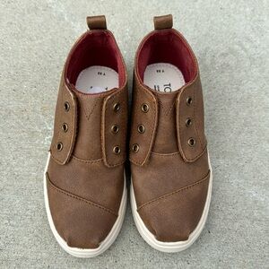Tom’s Chuka Boot Brown leather Size 11 Toddler